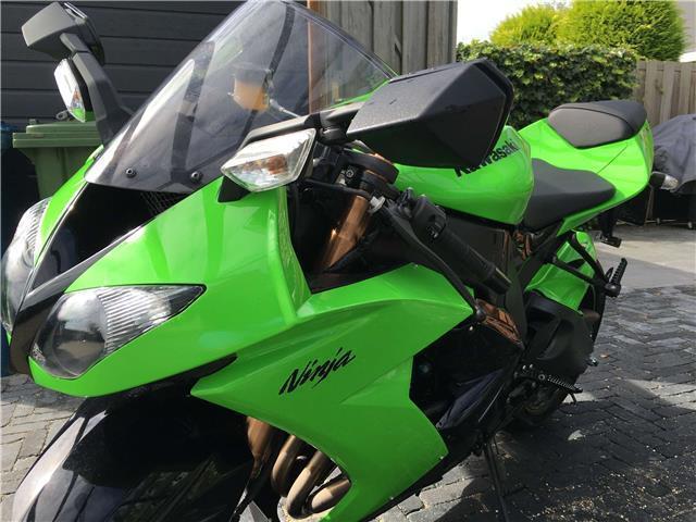 Kawasaki Ninja ZX - 10 R