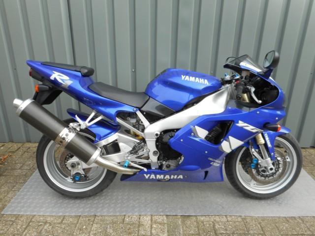 Yamaha YZF - R 1
