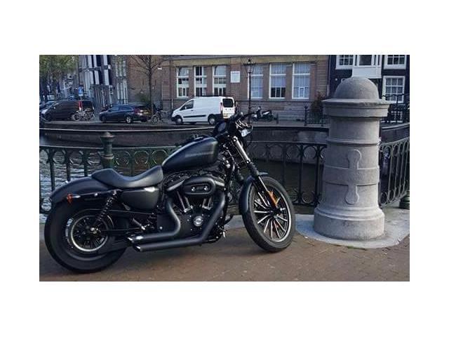 Harley-Davidson Sportster XL 883 Iron