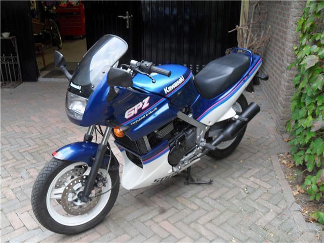 Kawasaki GPZ 500 S