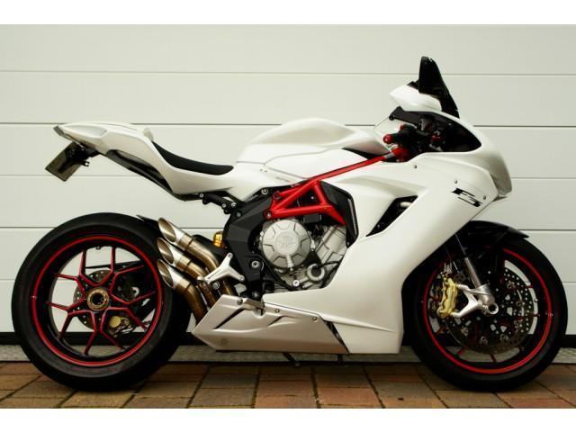 MV Agusta F3 675 TRE PISTONI EDITION