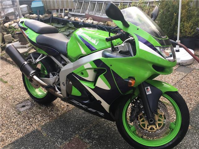 Kawasaki Ninja ZX - 6 R