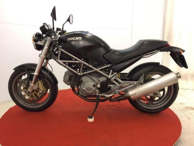 Ducati Monster 620 dark IE