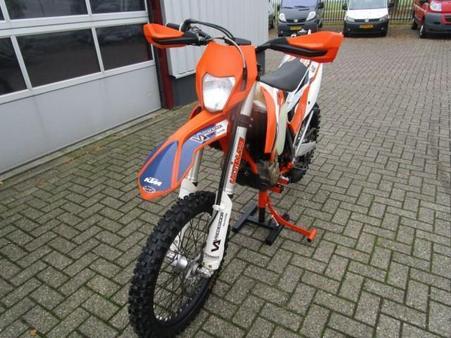 KTM 450 EXC (model 2016) 1e eigenaar btw