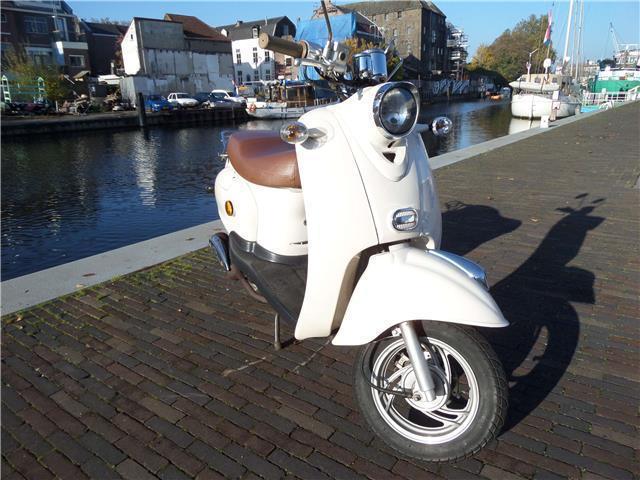 Znen Q Scooter