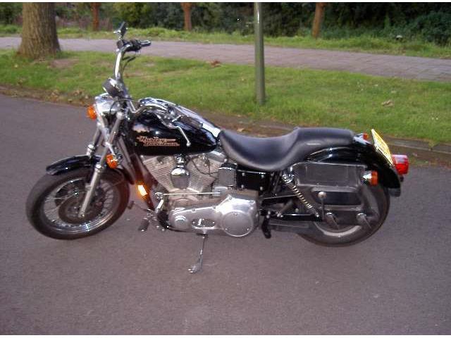 Harley-Davidson FXD