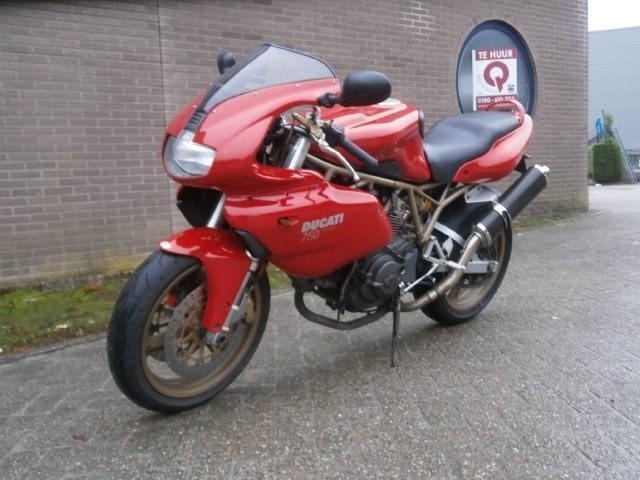 Ducati 750 SS Sport CARENATA