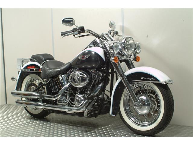 Harley-Davidson Softail FLSTN Deluxe