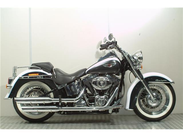 Harley-Davidson Softail FLSTN Deluxe