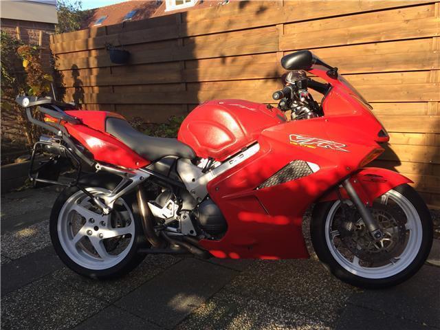 Honda VFR 800