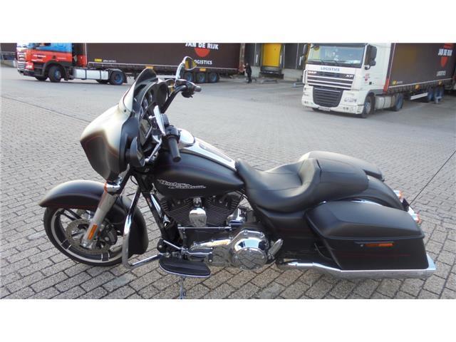 Harley-Davidson Street Glide 103 FLHX Street Gl