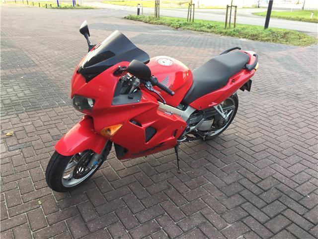 Honda VFR 800