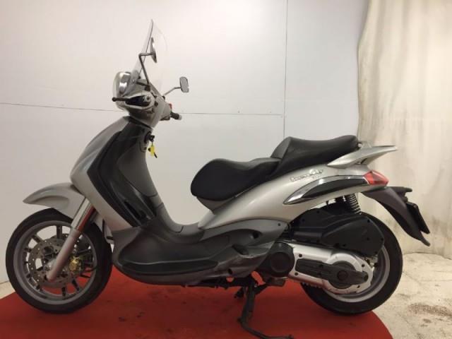 Piaggio Beverly 500 slechts 16.816KM!