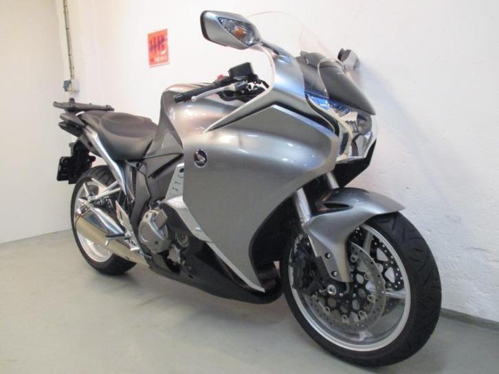 HONDA VFR 1200 F DTC ABS aanbieding