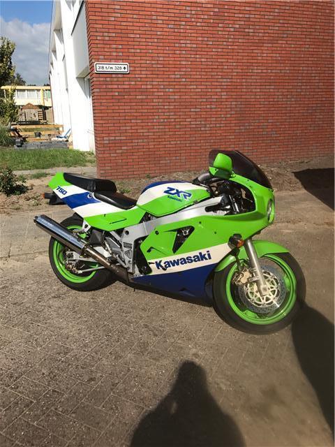 Kawasaki ZXR 750