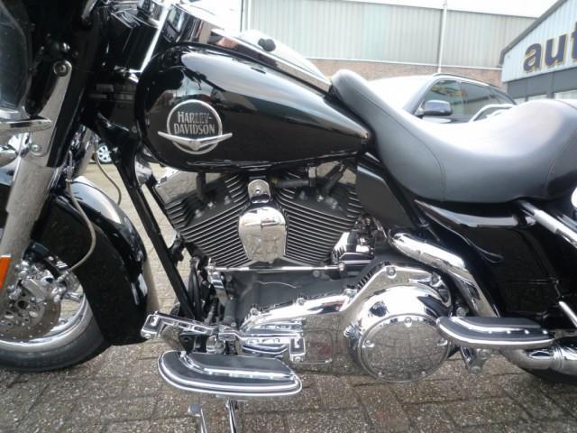 Harley-Davidson Street Glide TOUR UTRA CVO 110 CUI 1800CC DIKKE BIKE SCREAMING