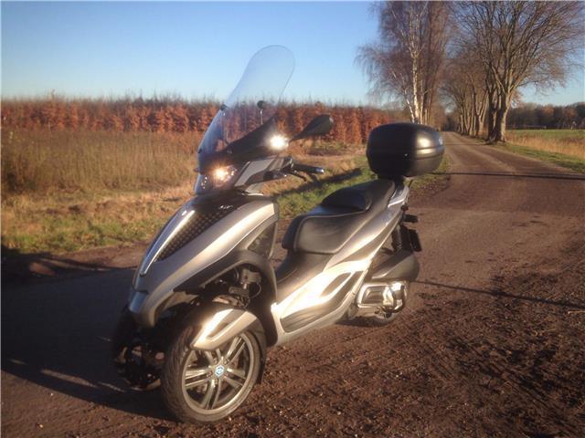 Piaggio MP3 YOURBAN 00 LT 2011 autorijbewijs