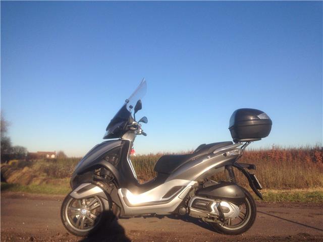 Piaggio MP3 YOURBAN 00 LT 2011 autorijbewijs