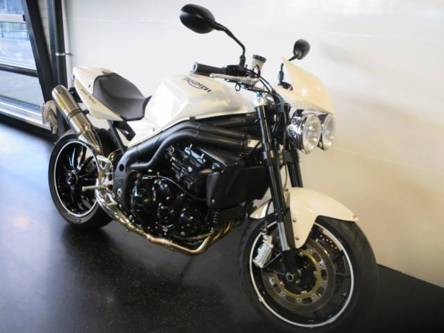 Triumph Speed Triple 1050 SPEEDTRIPLE