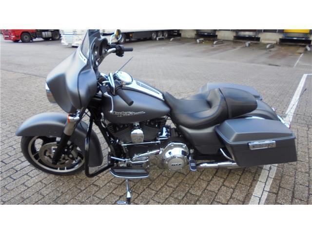 Harley-Davidson Street Glide FLH-X Street Glide