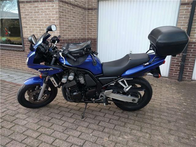 Yamaha FZS 600