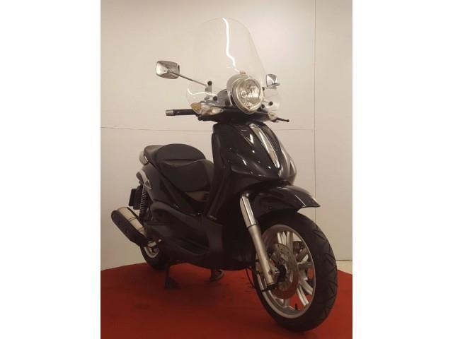 Piaggio Beverly 500 (2005) Slechts 14409 KM!!