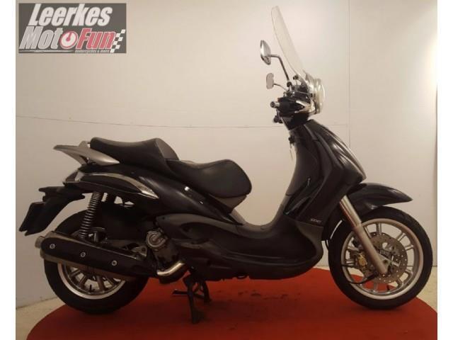 Piaggio Beverly 500 (2005) Slechts 14409 KM!!