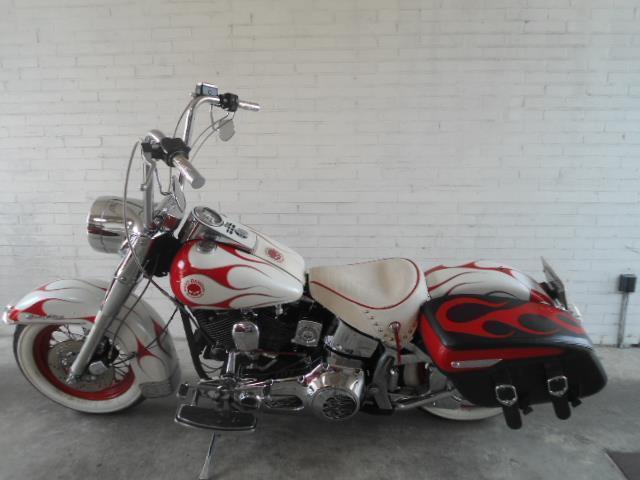 Harley Davidson Chopper FLSTC Heritage Softtail Classic