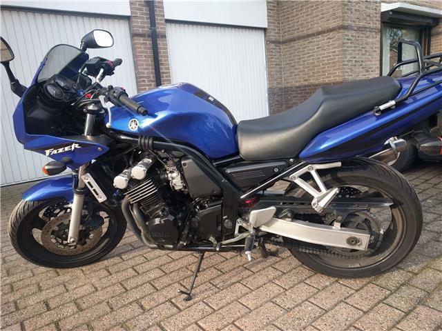 Yamaha FZS 600