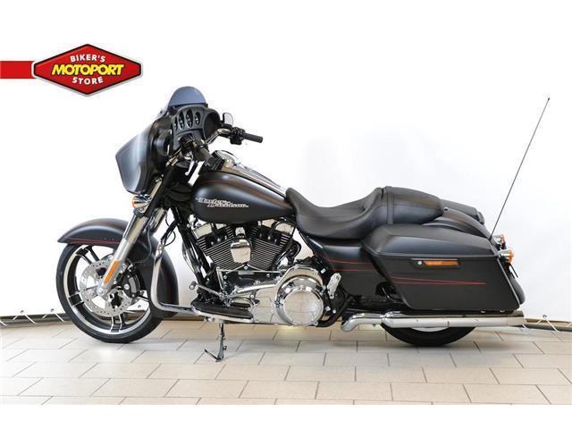 Harley-Davidson Street Glide FLHXS Special