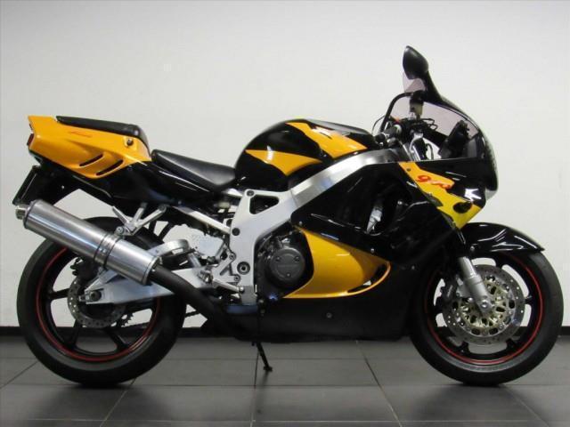 Honda CBR 900 RR Fireblade