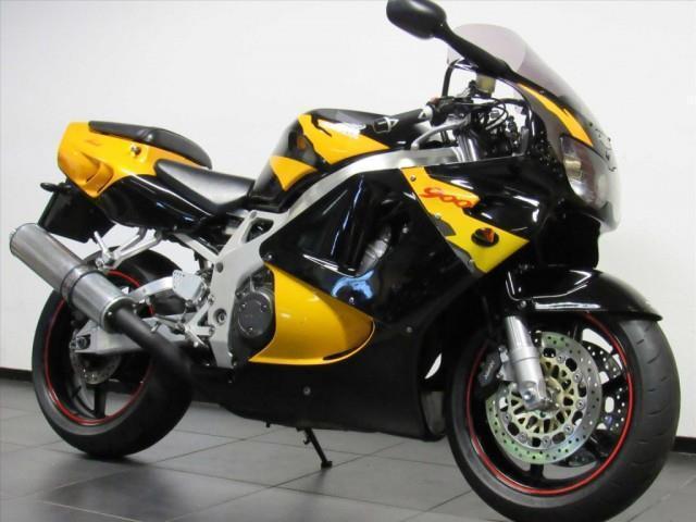 Honda CBR 900 RR Fireblade