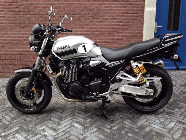 Yamaha XJR 1300