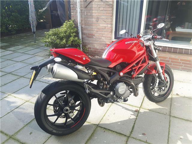 Ducati Monster 796