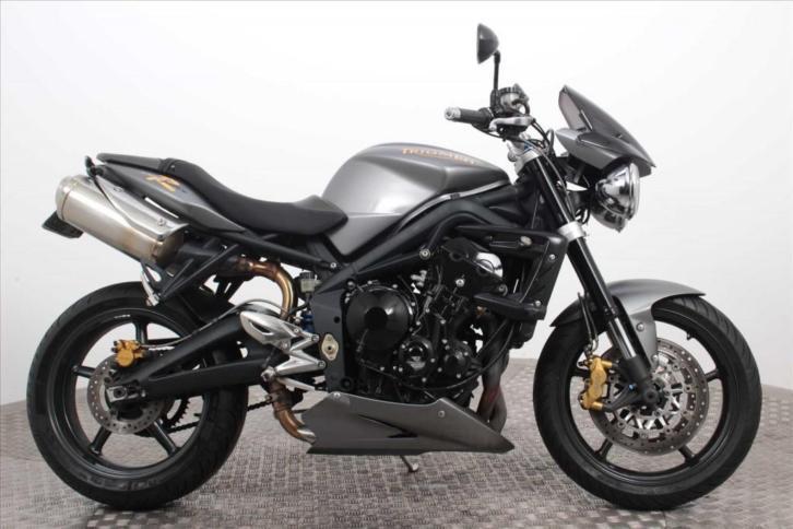 Triumph Street Triple 675 (bj 2008)