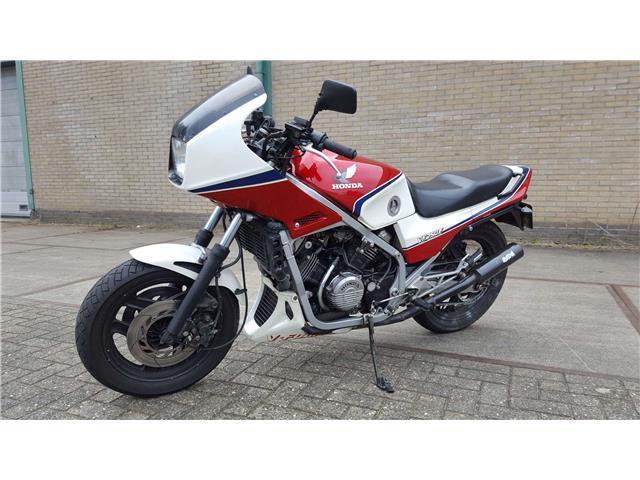 Honda VF 750