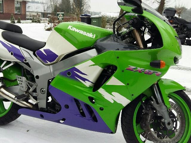 Kawasaki Ninja ZX - 9 R