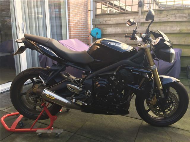 Triumph Street Triple 675