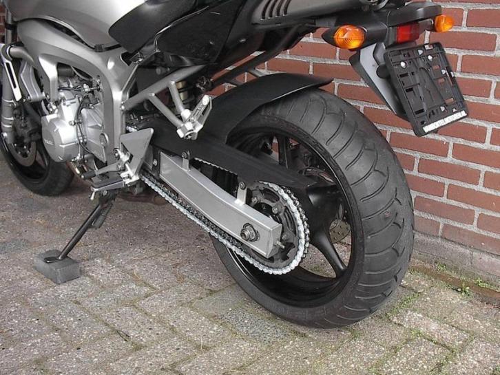 YAMAHA FZ 6 N FAZER (bj 2004)