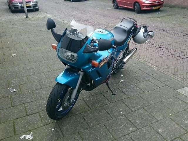 Suzuki GSX 600 F