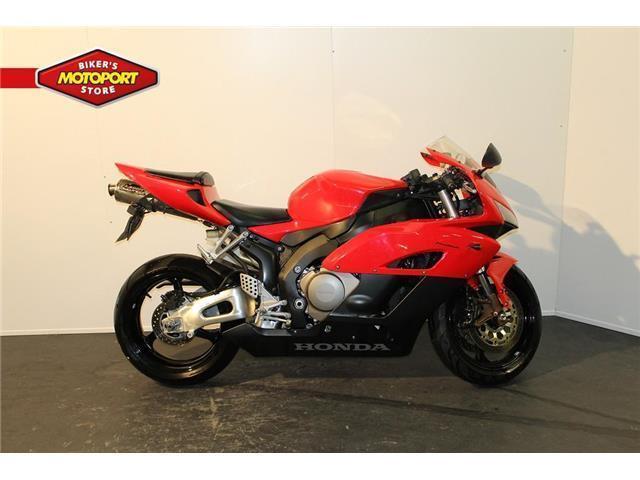 Honda CBR 1000 RR Fireblade