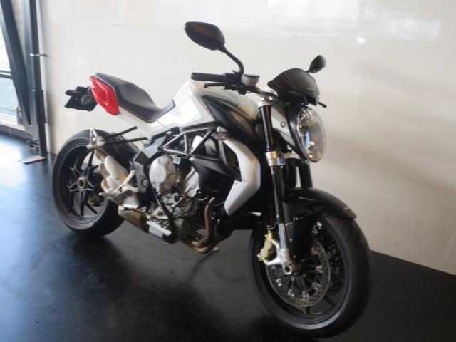 MV Agusta Brutale 800 BRUTALE800 TRE PISTONE