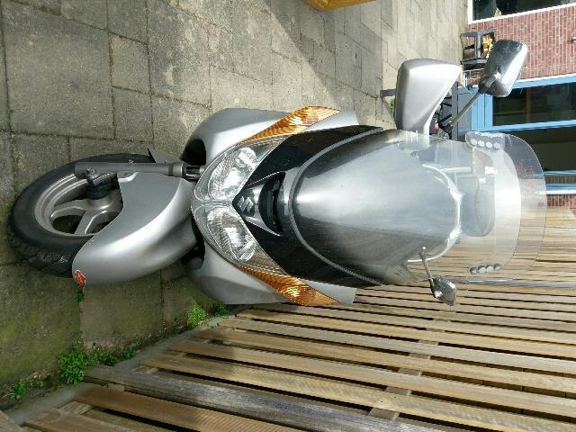 Suzuki Burgman 400 400n