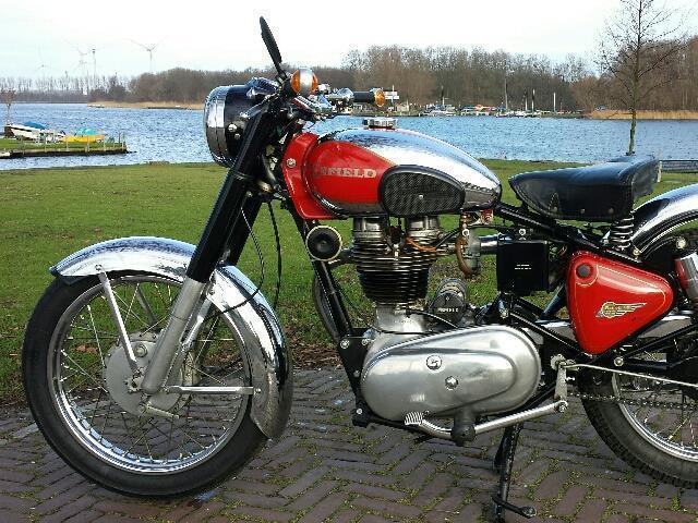 Royal Enfield Bullet 350 De Luxe