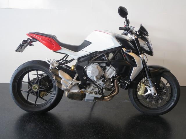 MV Agusta Brutale 800 BRUTALE800 TRE PISTONE