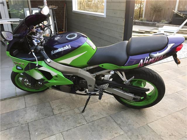 Kawasaki Ninja ZX - 6 R