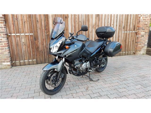 Suzuki V-Strom 650 Black Rhino