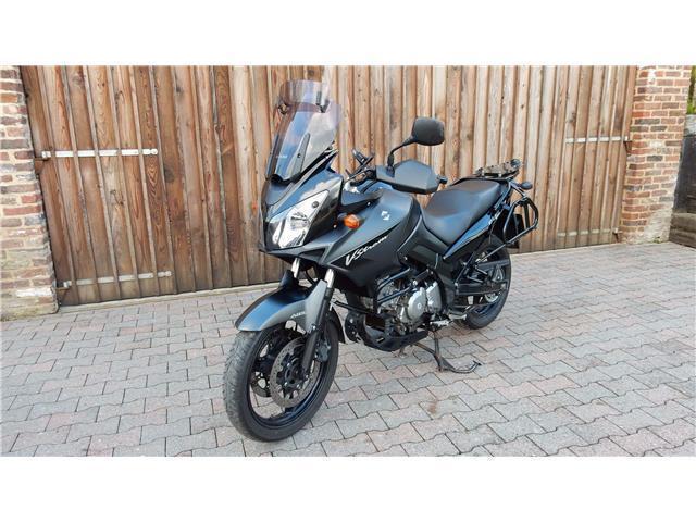 Suzuki V-Strom 650 Black Rhino