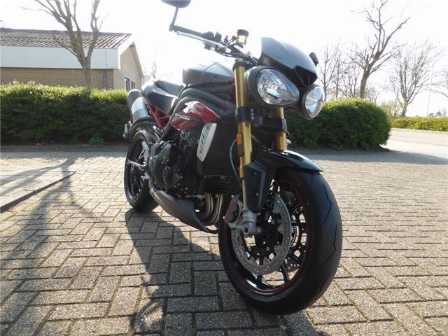 Triumph Speed Triple R Speed Triple R