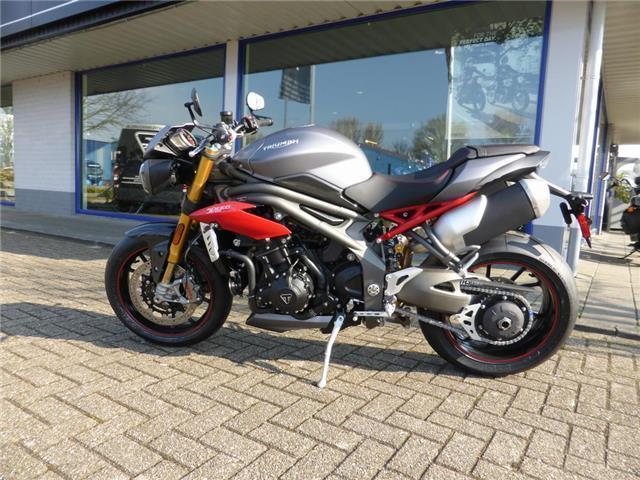 Triumph Speed Triple R Speed Triple R